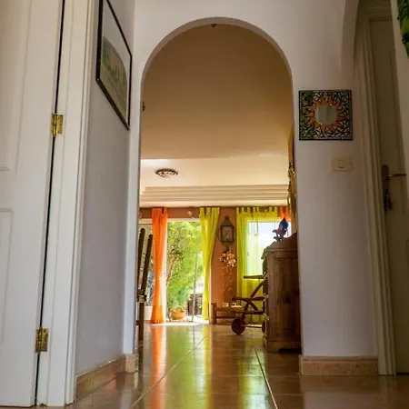 Villa Mirea Semesterbostad