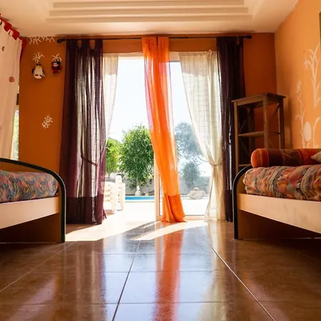 Villa Mirea Semesterbostad