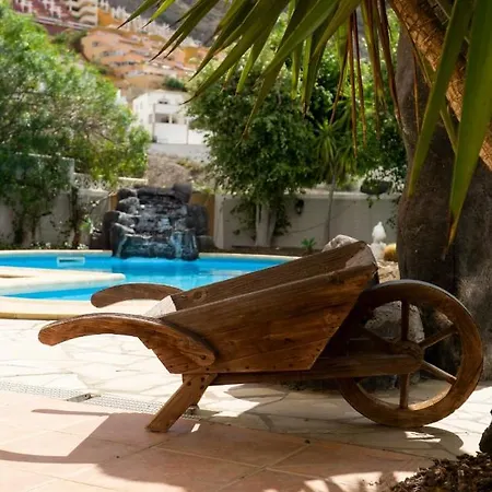 Villa Mirea Semesterbostad