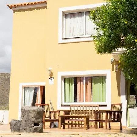 Villa Mirea Semesterbostad